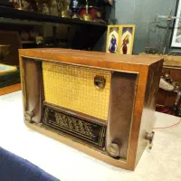 رادیو قدیمی لامپی