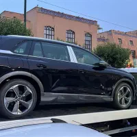 آئودی Q5 مشکی فول