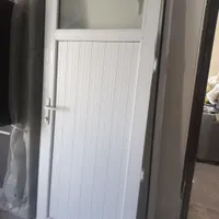 درب upvc برند هافمن ۹۰ در ۲۱۰