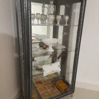 بوفه  کنار سالنی