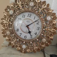 ساعت دیواری