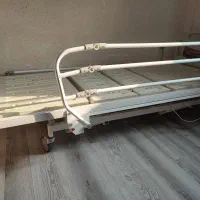 تخت بیمارستانی ۳ شکن برقی با تشک مواج در حد نو|آرایشی، بهداشتی، درمانی|رشت, شالکو|دیوار