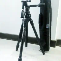 سه پایه ی عکاسی حرفه ایی