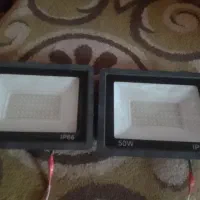 پروژکتور نور قوی