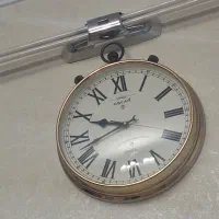 ساعت دیواری اسکار طلایی