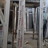 درب پنجره دوجداره.