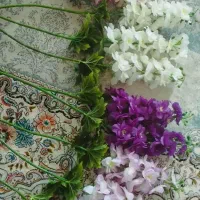 ۱۱شاخه گل همراه باگلدان|گل مصنوعی|بروجرد, |دیوار