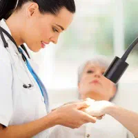 همکاری با پزشک عمومی