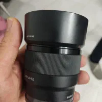 لنز ۵۰سونی  f ۱،۸ و لنز ۲۴ ۷۰ سونی f ۴ در حد آک