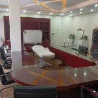 منشی آموزشگاه مراقبت و زیبایی