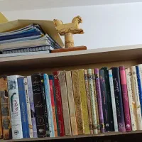 فروش کتابخانه شخصی|کتاب و مجله تاریخی|شیراز, شهرک گلدشت حافظ‎|دیوار