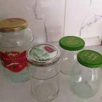 بطری شیشه ای تمیز در چند سایز