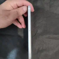 ایفون se 2020 128|موبایل|کرج, کوی امامیه|دیوار