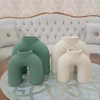 به چندنفر نیروی کار. نیازمندیم|استخدام خدمات فروشگاه و رستوران|لالجین, |دیوار