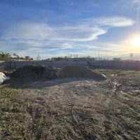 650-متر-زمین-دور-دیوار-با-جواز-ساخت-نزدیک-شهر