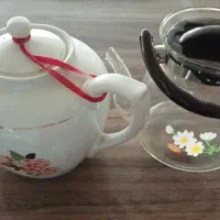 قوری چینی و پیرکس بزرگ