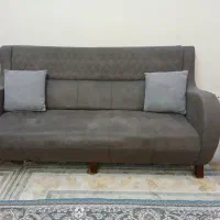 مبل ۵ نفره همراه با میز جلو مبلی چوبی و دوعدد عسلی|مبلمان خانگی و میز عسلی|تهران, خاوران|دیوار