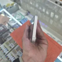 گوشی ۱۳ نرمال درحد معاوضه فقط با 13max