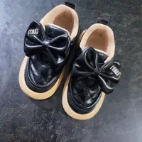 کیف و کفش تمیز
