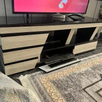 زیر تلویزیون کارکرده نیاز به تعمیر