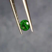 دمانتویید ۱.۲۵ vivid green|جواهرات|تهران, امجدیه (خاقانی)|دیوار