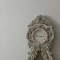 ساعت دیواری سالم و تمیز