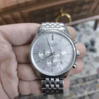 ساعت لوجینس