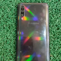 سامسونگ Galaxy A50 با حافظهٔ ۱۲۸ گیگابایت