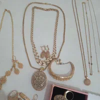 طلا شامل سرویس و نیم ست و سایر، فروش فوری، 5درصد|جواهرات|بجنورد, |دیوار