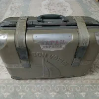 چمدان|کیف، کفش، کمربند|شیراز, کوی فرهنگیان|دیوار