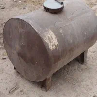 منبع آب آهنی و پلاستیکی