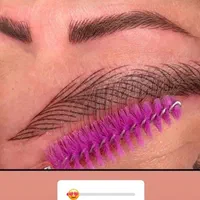 اموزش و خدمات تخصصی میکروبلیدینگ در آکادمی ماه ناز