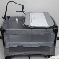 تخت کنار مادر فیکشن