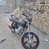 هندا ۲۰۰ شیر کوه کاربرات خشک|موتورسیکلت|مهریز, |دیوار