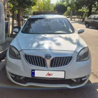 برلیانس ۳۳۰ موتور بزرگ