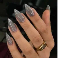 کاشت ناخن ۴۰۰همراه با طراحی|خدمات آرایشگری و زیبایی|میاندوآب, |دیوار