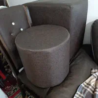 مبل چرم 7نفره به همراه میز و ساعت ایستاده و اباژور|مبلمان خانگی و میز عسلی|بجنورد, |دیوار