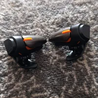 تریگر بازی  شوتر و هدفون inpods12