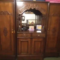 کمدسه تیکه چوبی