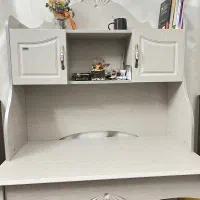 میز تحریر سالم و نو