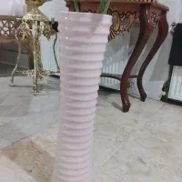 گلدون چینی + سه تا گل خارجی