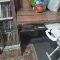 میز کامپیوتر یا تحریر سالم