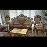 یک دست مبل سلطنتی