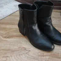 نیم بوت چرم کلا 3بار استفاده شده