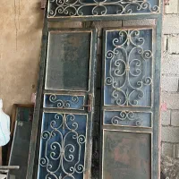 درب و پنجره آهنی