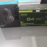 پروژکتور و هدست