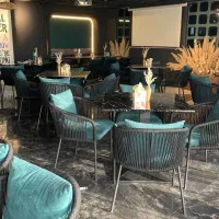 استخدام سالن کار