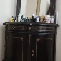 میز آرایش چوبی با آیینه