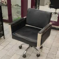 آینه و بوفه آرایشگاه|آرایشگاه و سالن‌های زیبایی|شاهرود, |دیوار