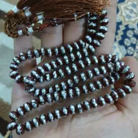 تسبیح سندلوس قهوه ایی نقره کوب